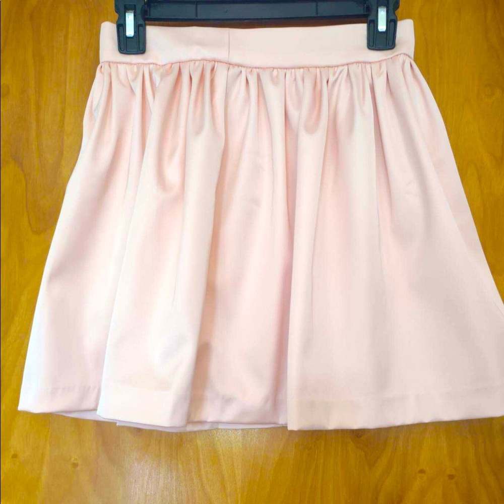 Light pink skirt from Francesca’s. Never worn.